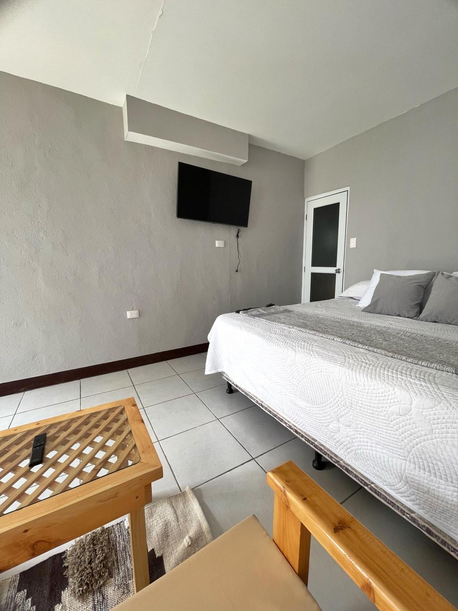 Habitacion Privada Lamat I San Pedro La Laguna Exterior photo